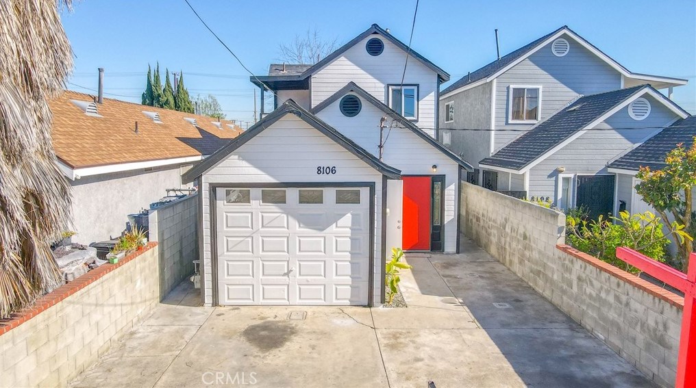 8106 Lou Dillon Ave, Los Angeles CA  90001-3533 exterior
