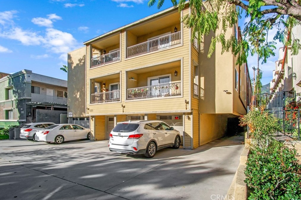 551 W Stocker St #1, Glendale, CA 91202