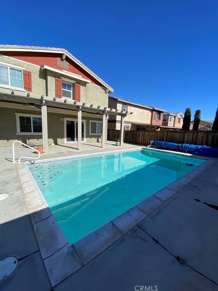 13067 Cerritos Ct, Hesperia CA  92344-5523 exterior
