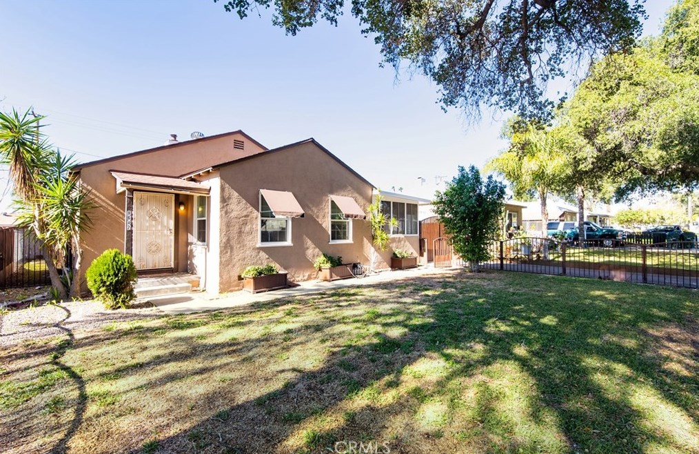 8642 Newport Ave, Fontana, CA 92335-3822