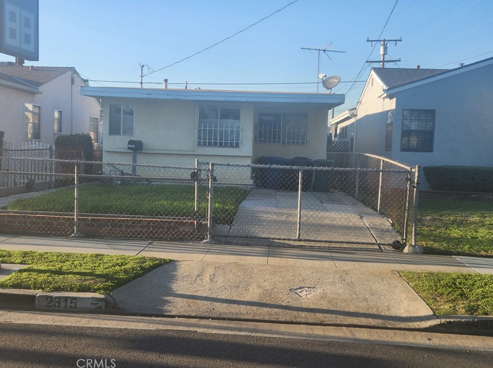 2315 Couts Ave, Los Angeles, CA 90040-1101