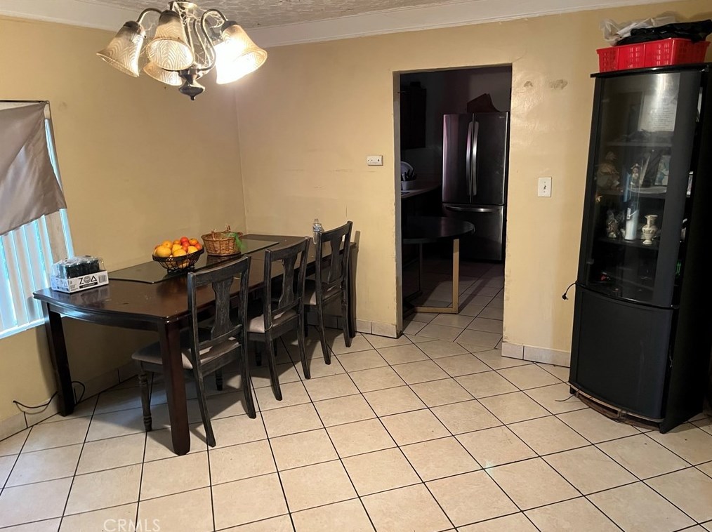 942 Fetterly Ave, Los Angeles CA  90022-3010 exterior