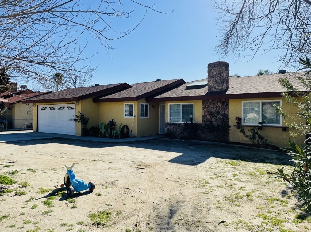 320 De Anza Dr, San Jacinto, CA 92583