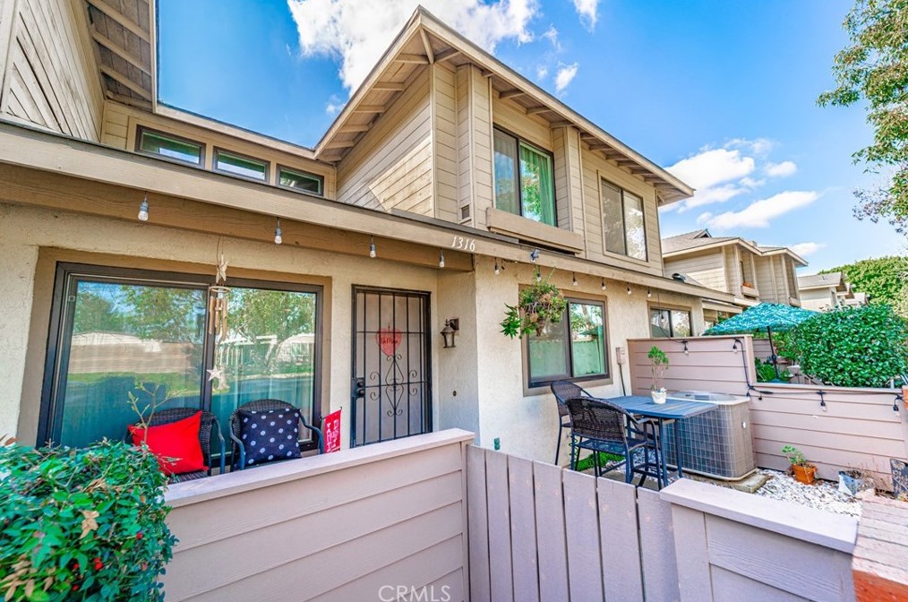 1316 N Mako Ln #8, Anaheim, CA 92801