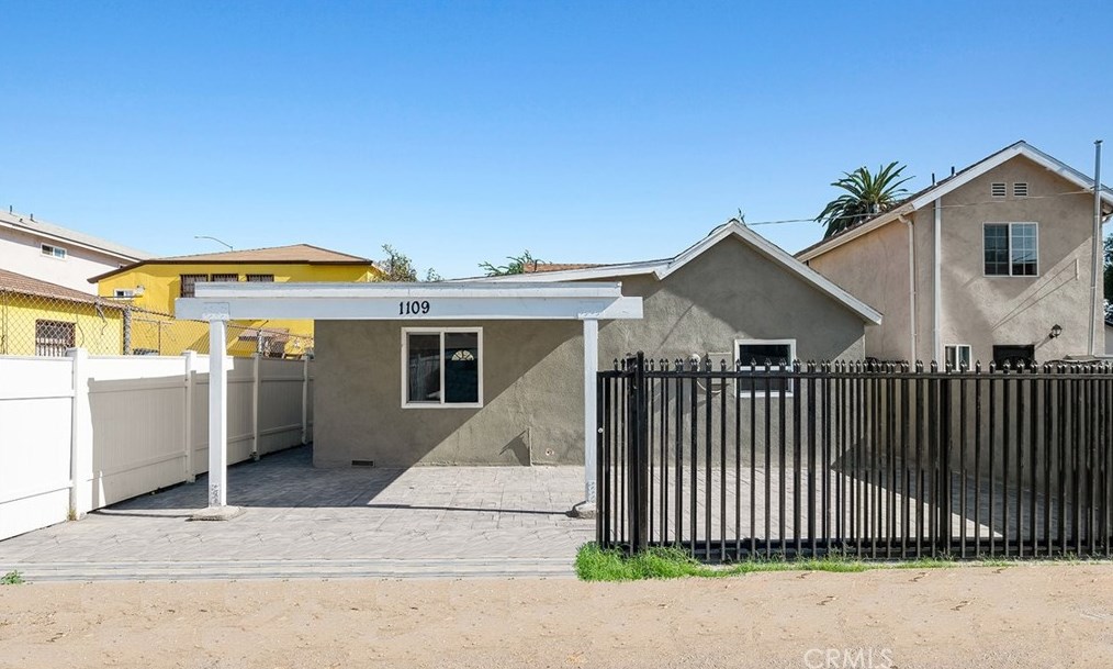 1109 Dacotah St, Los Angeles CA  90023-2956 exterior