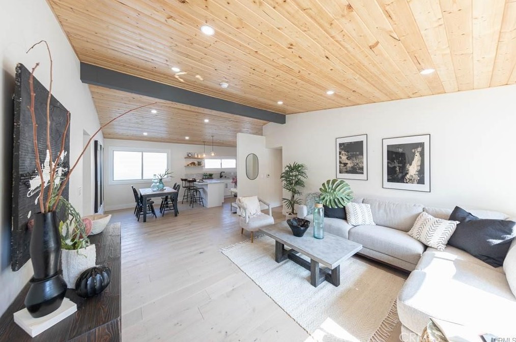 4922 Lynn St, Los Angeles CA  90042-3219 exterior