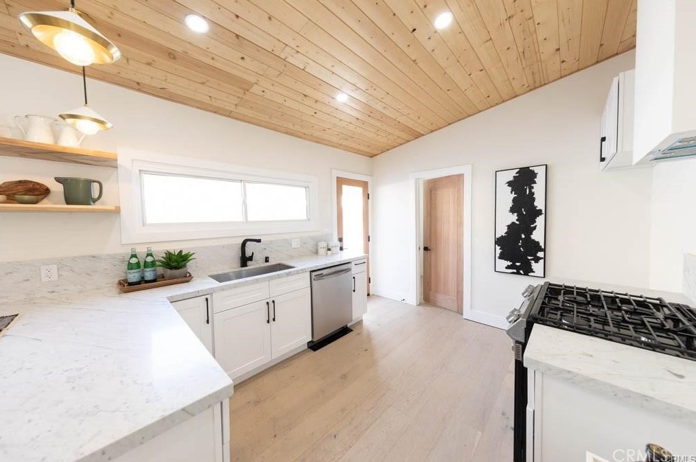 4922 Lynn St, Los Angeles CA  90042-3219 exterior