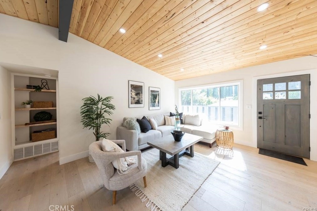 4922 Lynn St, Los Angeles CA  90042-3219 exterior