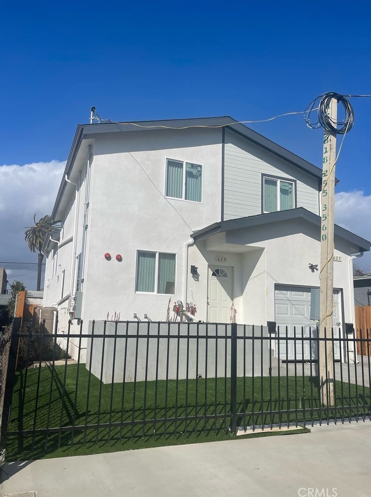 627 57th St, Los Angeles, CA 90037-4023