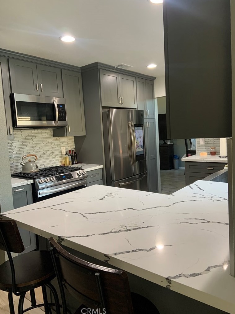 14728 Westward Dr, Fontana CA  92337-7277 exterior