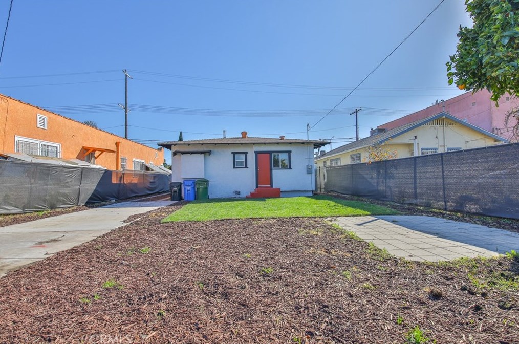 1437 54th St, Los Angeles CA  90011-4919 exterior