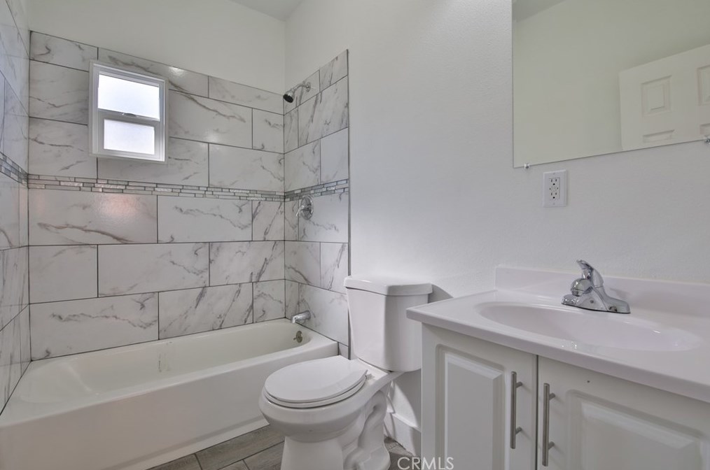 1437 54th St, Los Angeles CA  90011-4919 exterior