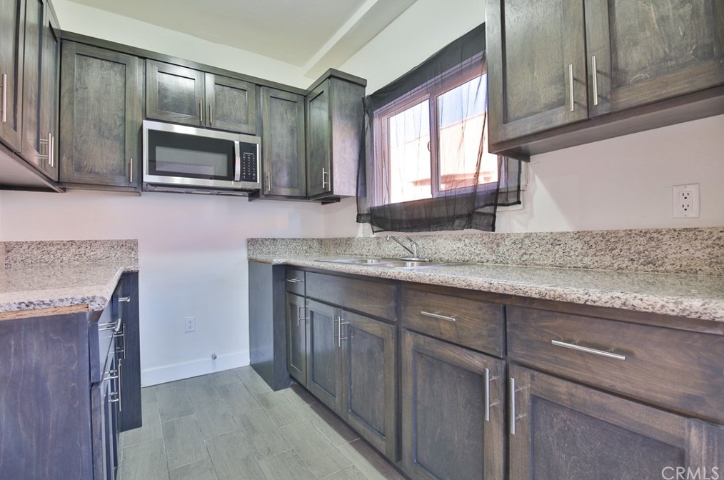 1437 54th St, Los Angeles CA  90011-4919 exterior