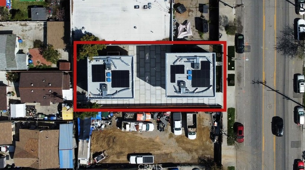 3721 San Pedro St, Los Angeles CA  90011-5615 exterior