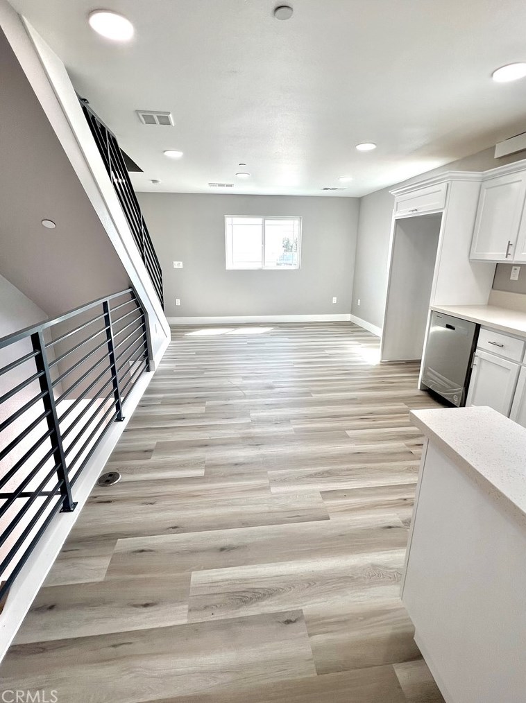 3721 San Pedro St, Los Angeles CA  90011-5615 exterior