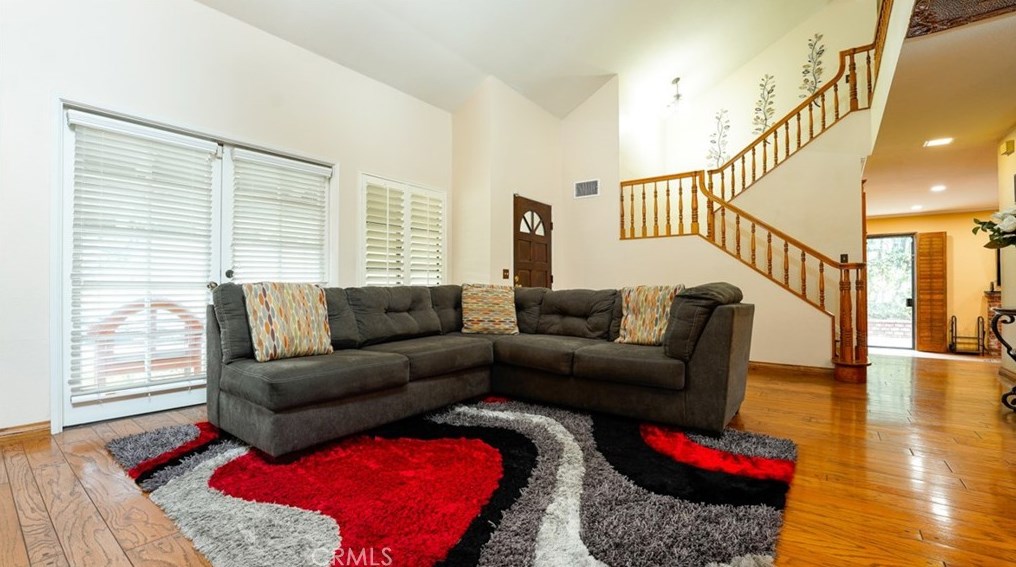844 Avenida Loma, San Dimas, CA 91773