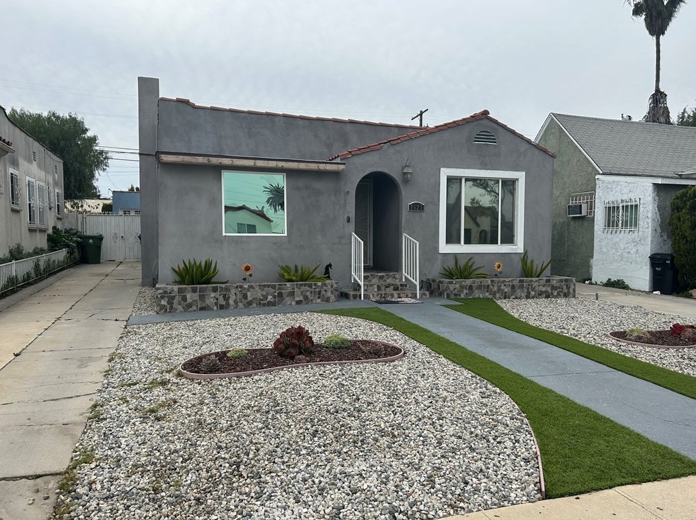7523 Hobart Pl, Los Angeles, CA 90047