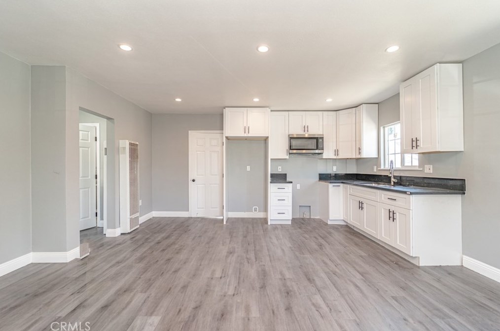 340 Elm St, Compton CA  90220-2113 exterior