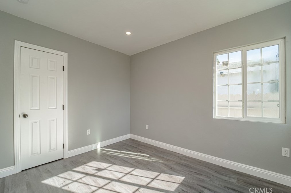 340 Elm St, Compton CA  90220-2113 exterior