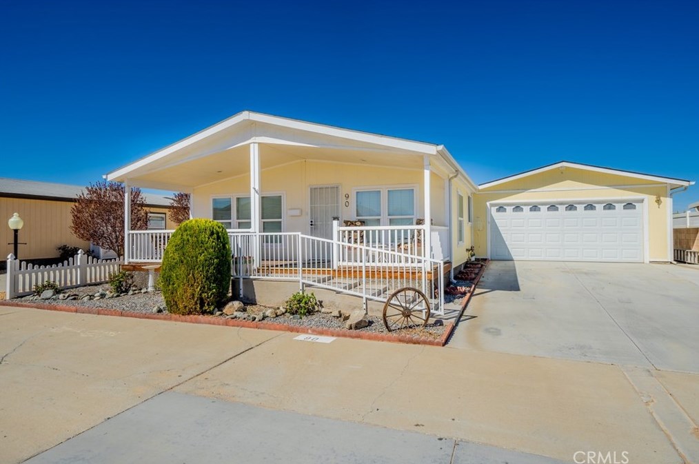 22241 Nisqually Rd #90, Apple Valley, CA 92308