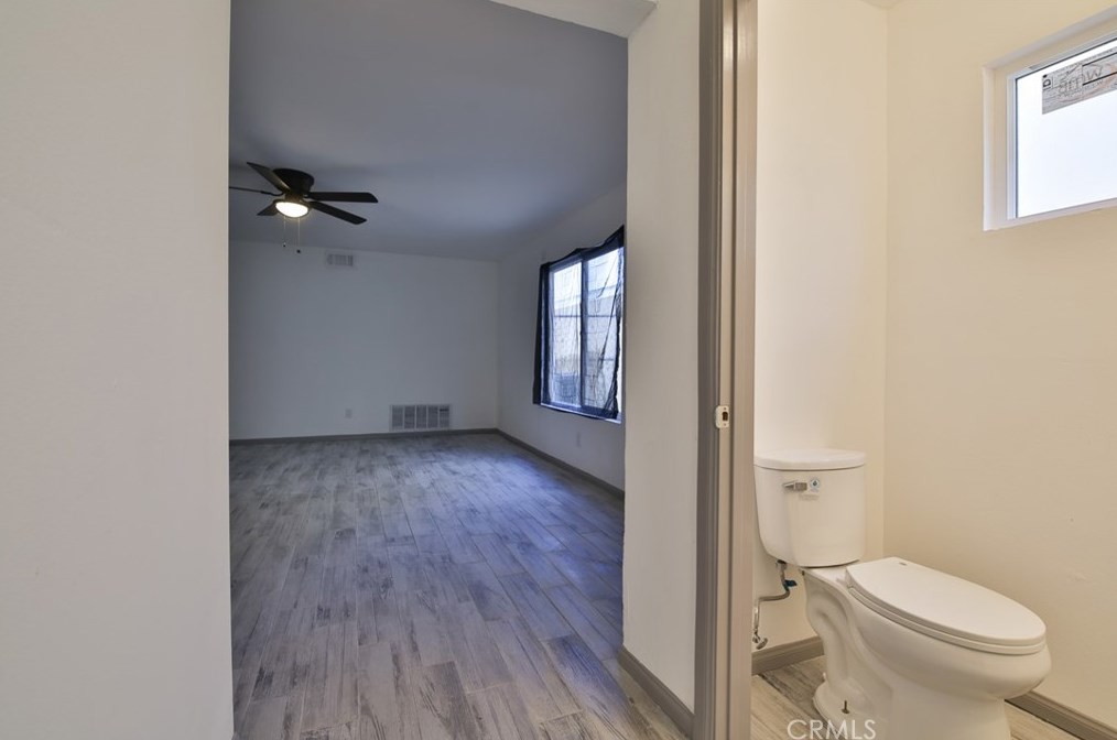 10623 Croesus Ave, Los Angeles CA  90002-3813 exterior