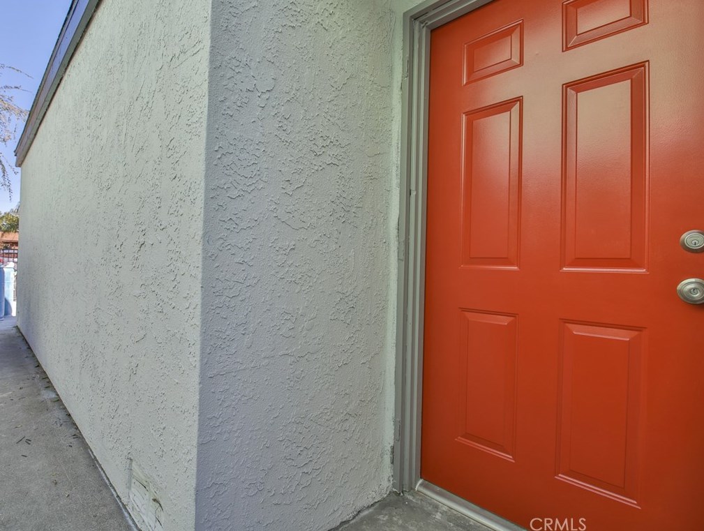 10623 Croesus Ave, Los Angeles CA  90002-3813 exterior