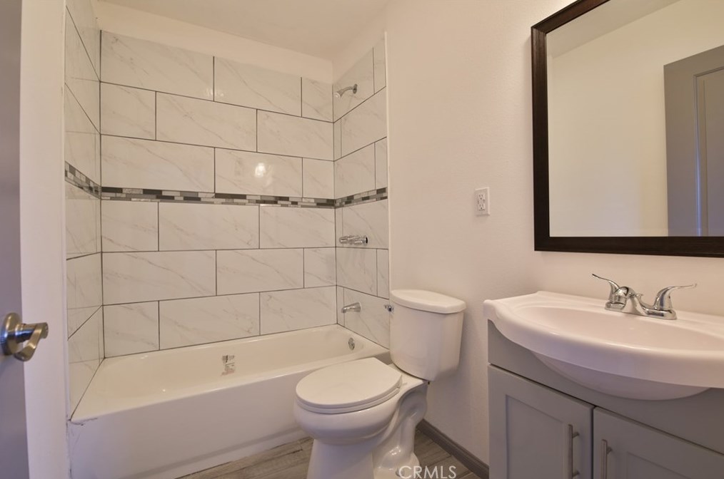 10623 Croesus Ave, Los Angeles CA  90002-3813 exterior