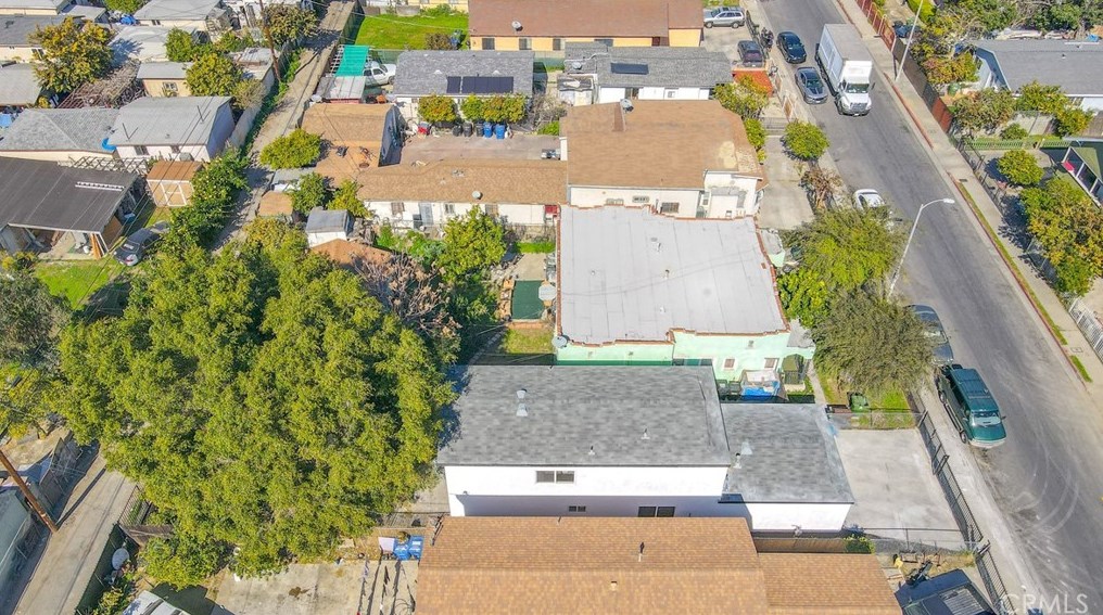 10623 Croesus Ave, Los Angeles CA  90002-3813 exterior