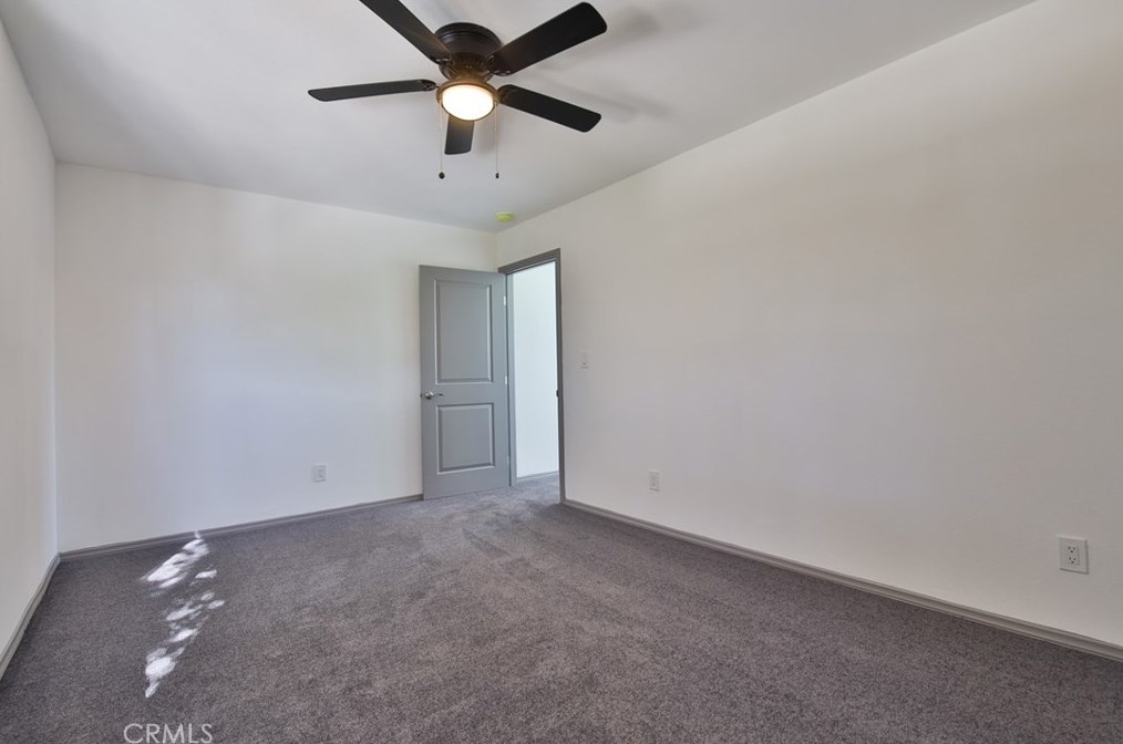 10623 Croesus Ave, Los Angeles CA  90002-3813 exterior