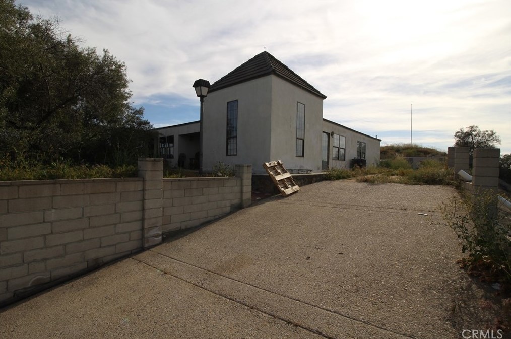 18198 Bodell Rd, Perris, CA 92570