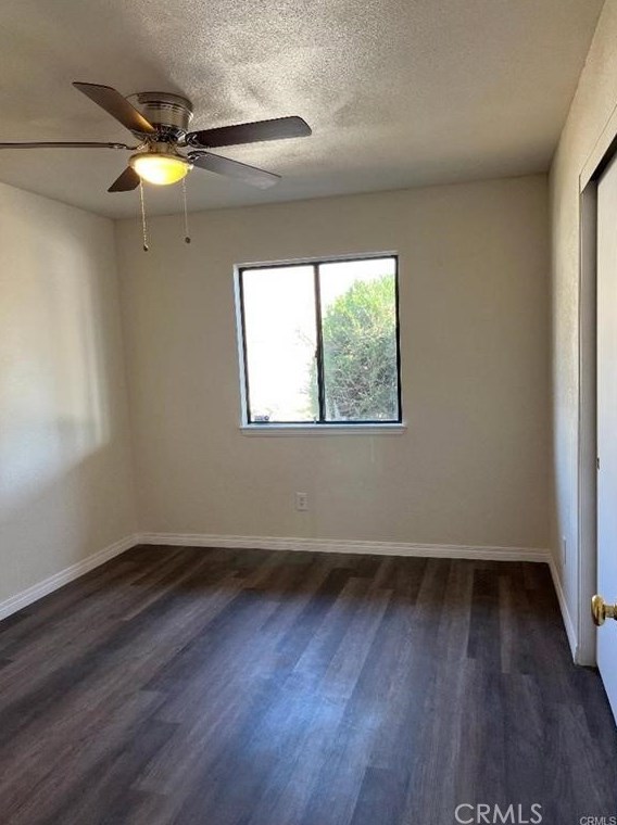 21028 Roundup Way, Apple Valley CA  92308-8649 exterior