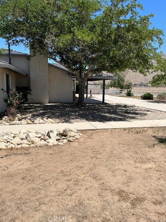 21028 Roundup Way, Apple Valley CA  92308-8649 exterior