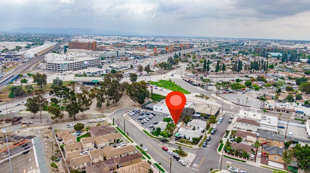 2068 Cowlin Ave, Los Angeles CA  90040-1314 exterior