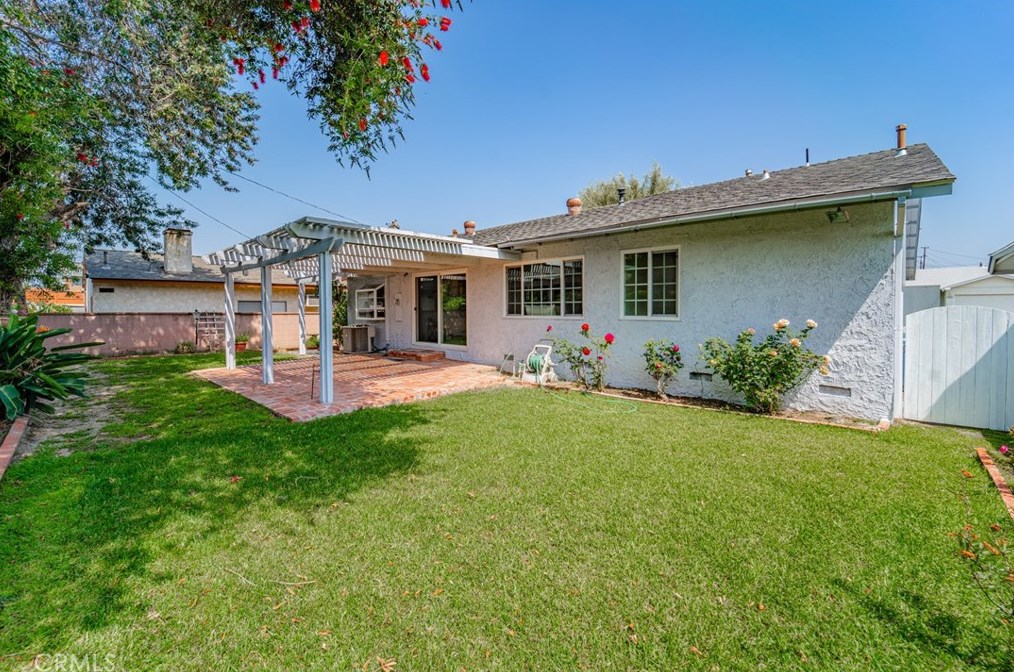 14944 Oakbury Dr, La Mirada CA  90638-4531 exterior