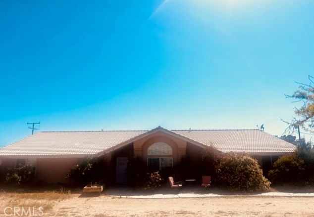 15472 Tacony Rd, Apple Valley CA  92307-4544 exterior