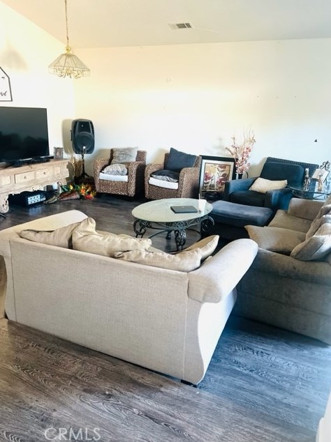 15472 Tacony Rd, Apple Valley CA  92307-4544 exterior