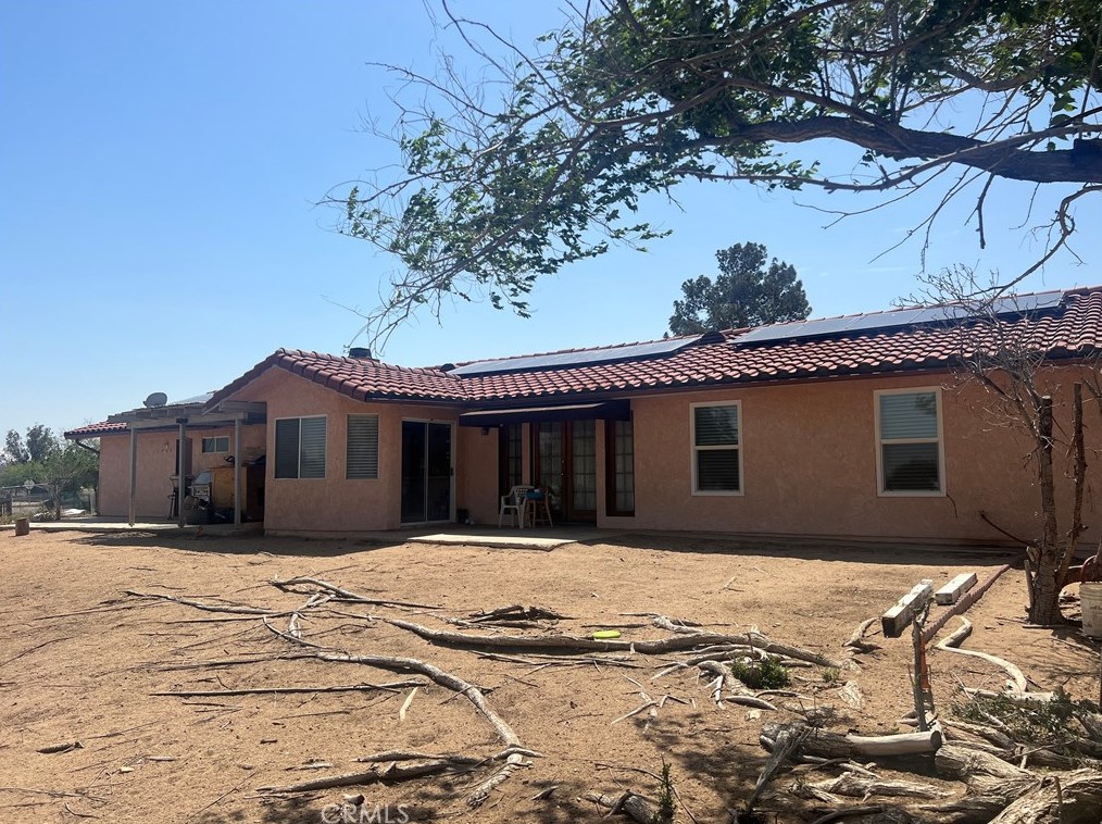 11729 2nd Ave, Hesperia CA  92345-1864 exterior