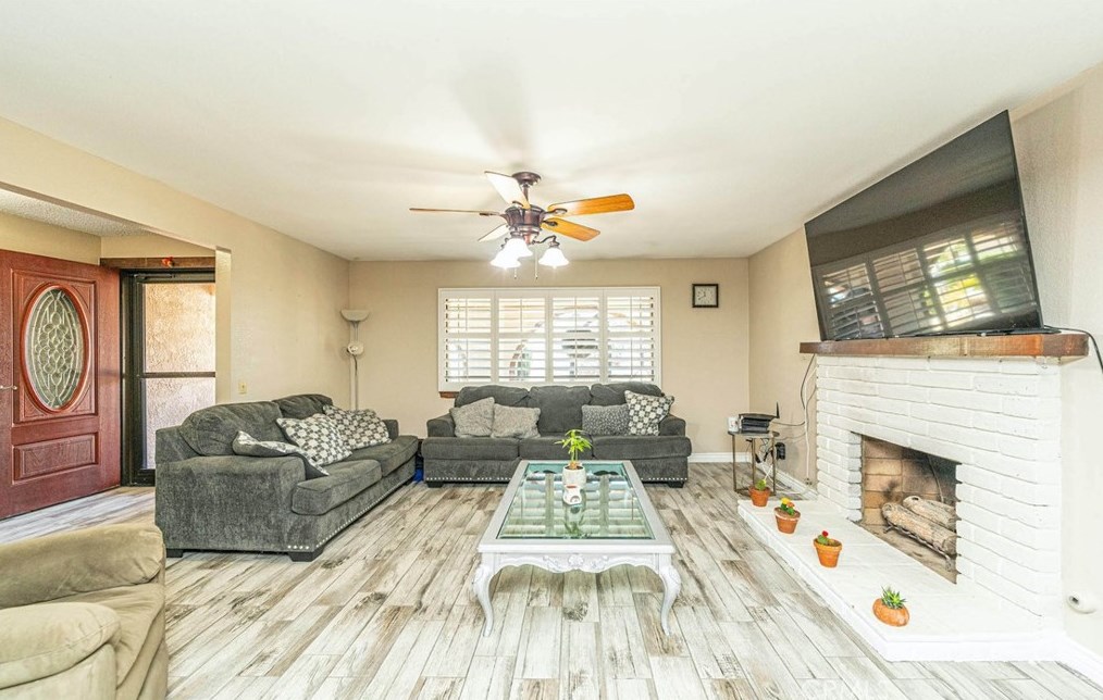 904 Windy Pass, Barstow CA  92311-5440 exterior