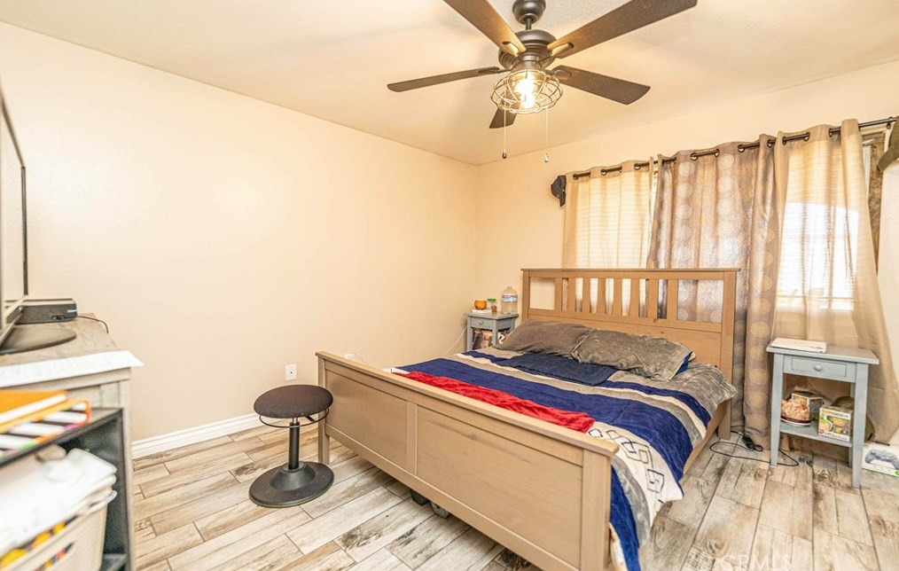 904 Windy Pass, Barstow CA  92311-5440 exterior