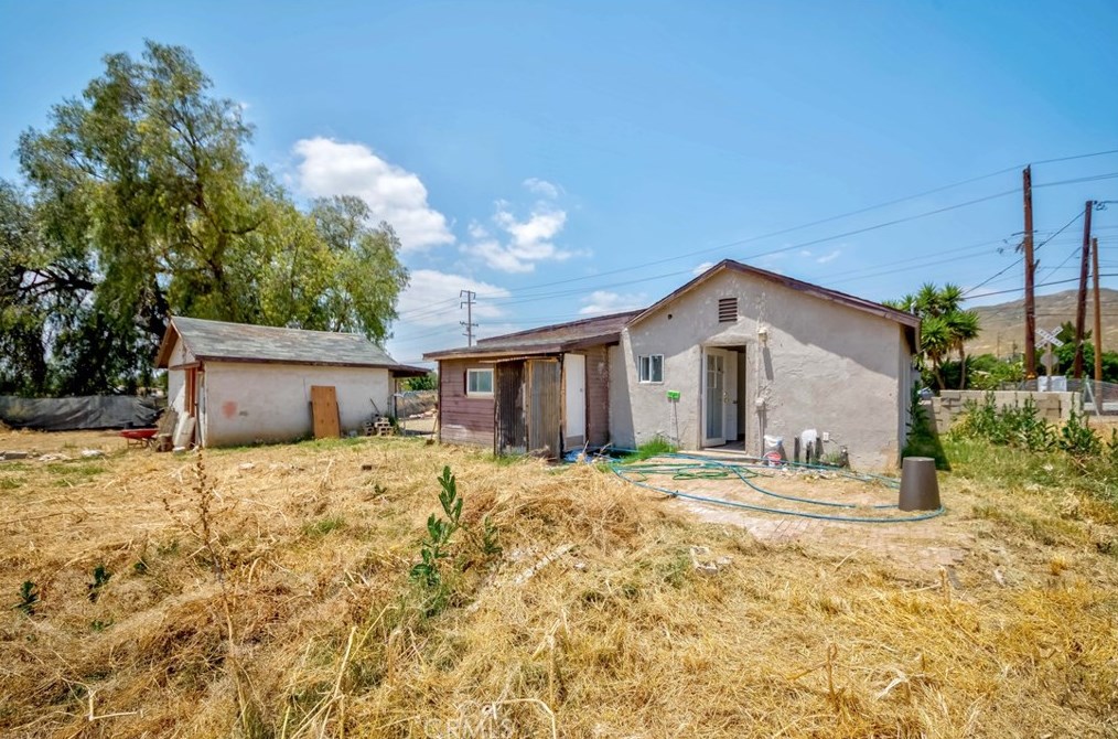 7154 Jurupa Rd, Riverside, CA 92509