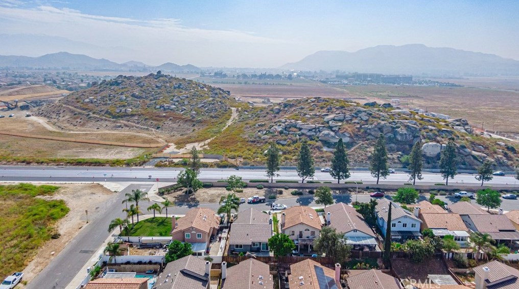 14147 Jamaica Sands Ln, Moreno Valley CA 92553-2935 exterior