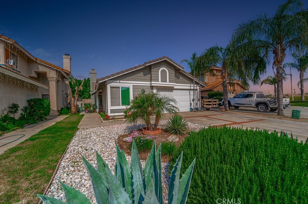 14147 Jamaica Sands Ln, Moreno Valley, CA 92553-2904