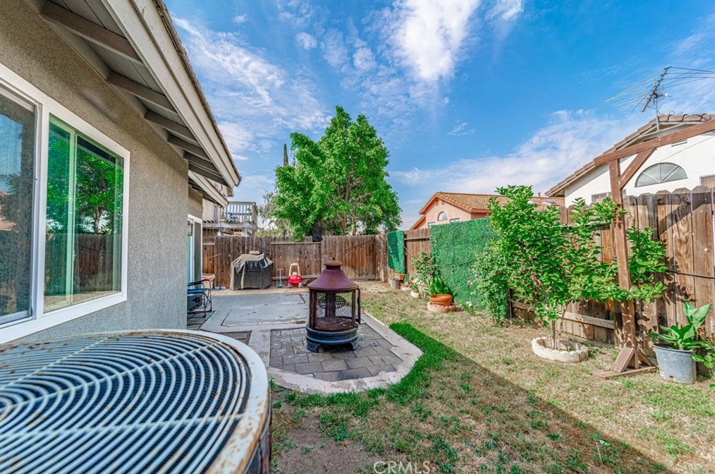 14147 Jamaica Sands Ln, Moreno Valley CA 92553-2935 exterior