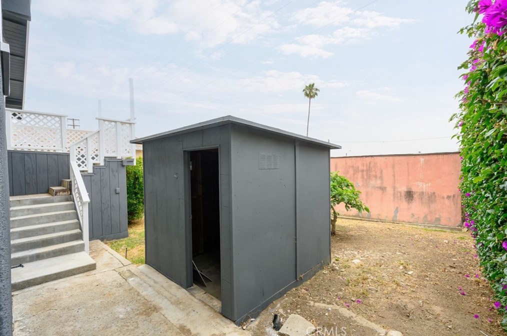 3966 Dobinson St, Los Angeles CA  90063-1751 exterior