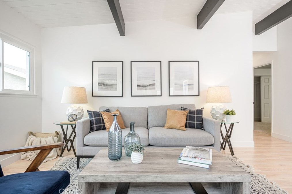 3966 Dobinson St, Los Angeles CA  90063-1751 exterior