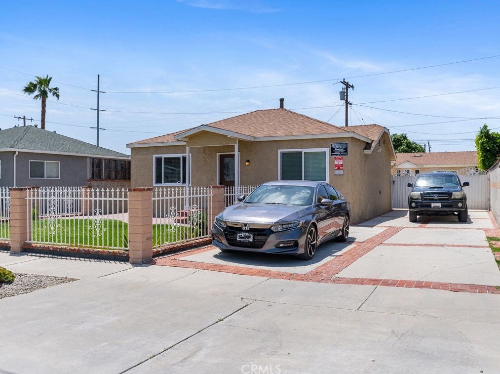 5022 W 120th St, Hawthorne, CA 90250
