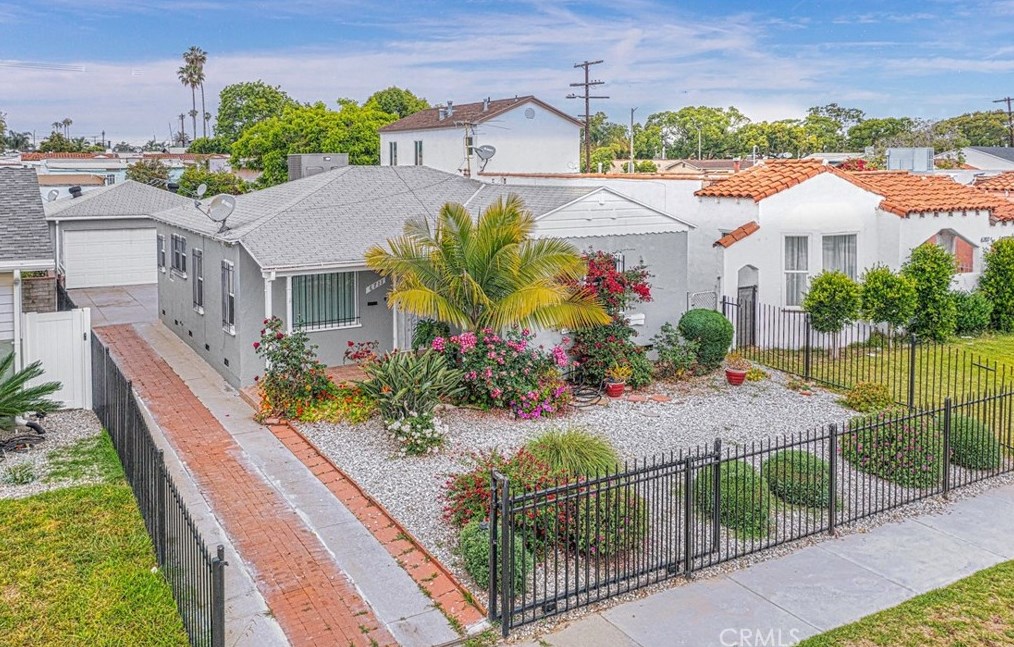 6711 4th Ave, Los Angeles, CA 90043-4460