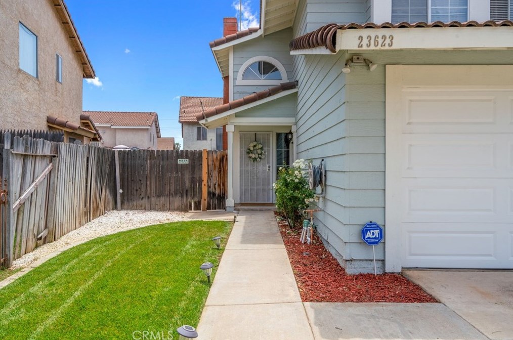 23623 Cinnamon Creek Ct, Moreno Valley, CA 92557-6218