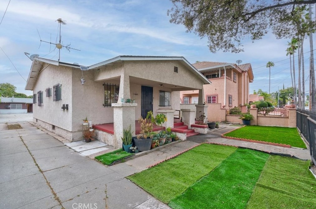 6821 Otis Ave, Bell, CA 90201