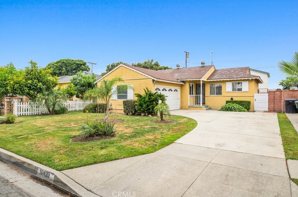 10439 Nava St, Bellflower, CA 90706